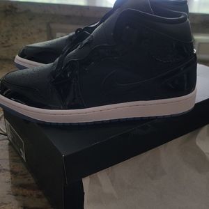 Air Jordan 1 Mid ” Space Jam” Black/Concord-White